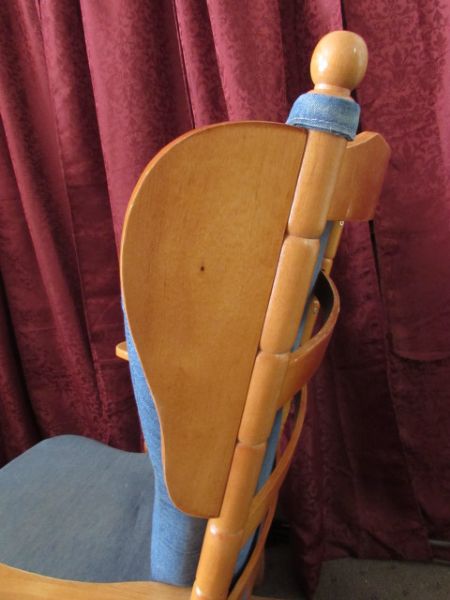 WOODEN GLIDER CHAIR WITH FOOTREST