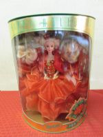 1993 SPECIAL EDITION HOLIDAY BARBIE WEARING A FABULOUS RED GOWN