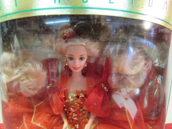 1993 SPECIAL EDITION HOLIDAY BARBIE WEARING A FABULOUS RED GOWN