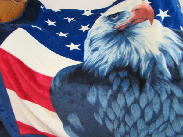 LARGE FURRY AMERICAN FLAG WITH EAGLE BLANKET