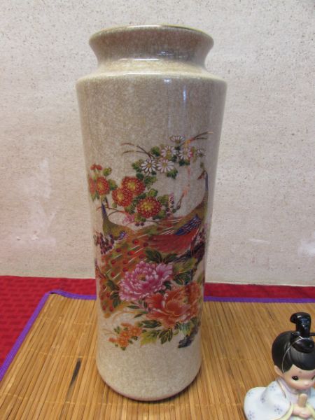 GOLD ACCENTED CHINESE VASE & PRECIOUS MOMENTS FIGURINE