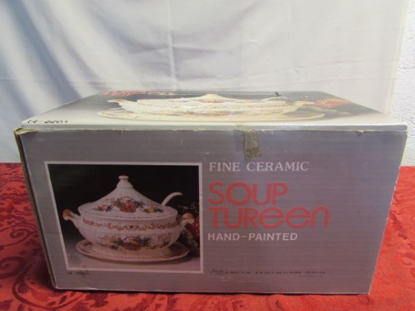 HAND PAINTED CERAMIC SOUP TUREEN