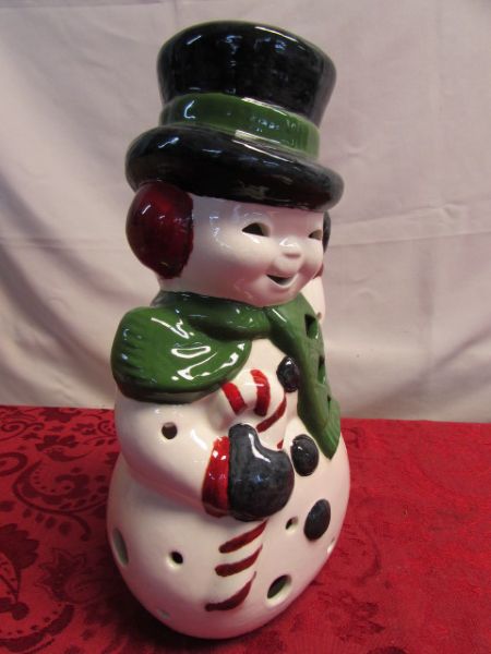 LIGHT UP YOUR HOLIDAYS! SWEET CERAMIC SNOWMAN