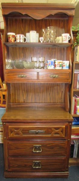 HANDY HUTCH WITH LOTS OF SPACE TO STORE & DISPLAY