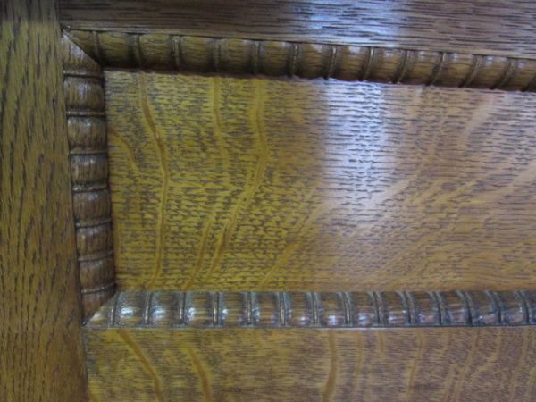 ANTIQUE OAK FIREPLACE MANTLE/SURROUND ***THERE IS A RESERVE ON THIS LOT***