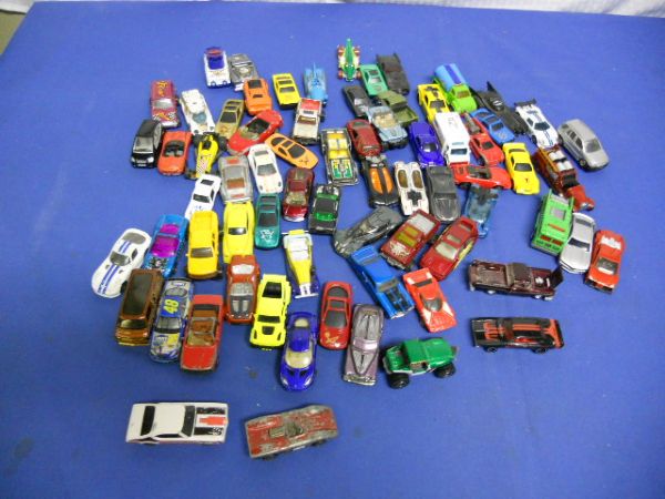 A HUMUNGOUS LOT OF 1/64 SCALE CARS