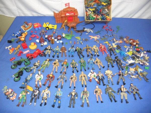 TOY ARMY MEN &MORE