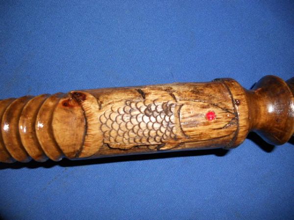 HIGHLY DETAILED WALKING STICK FROM LOCAL CARVER***THIS HAS A RESERVE***