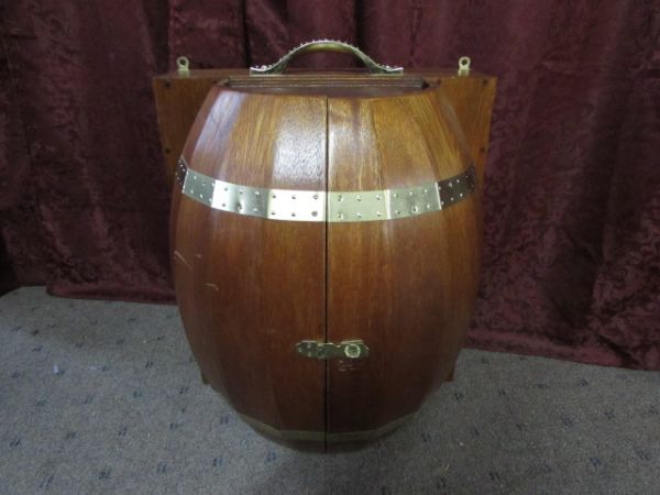 WOODEN HALF BARREL BAR WITH BAR GLASSES AND MORE