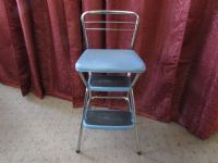 ITS A CHAIR!  ITS A STEP STOOL!  GREAT RETRO COSCO STEP LADDER CHAIR