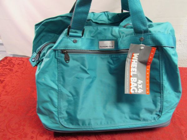 AWESOME  EXPANDABLE TRAVEL OR CRAFT SUPPLY BAG ON WHEELS - BRAND NEW!!