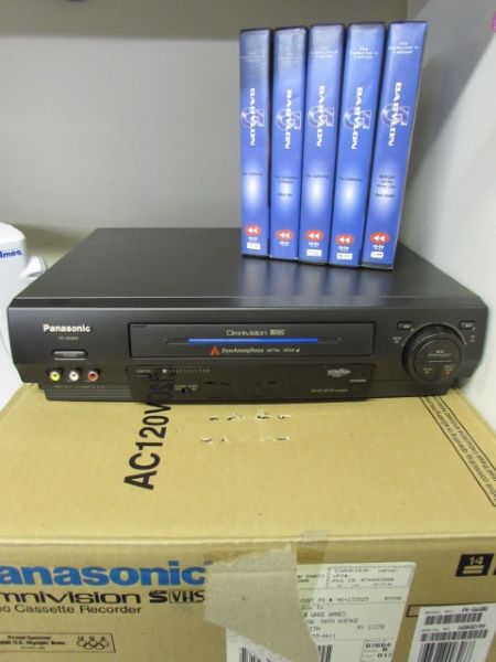PANASONIC VHS PLAYER WITH 5 COLLECTORS EDITION BABYLON 5 VHS TAPES