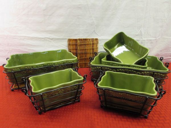 BEAUTIFUL NEW COUNTRY LACE TEMPTATIONS BY TARA PRESENTABLE OVENWARE SET 