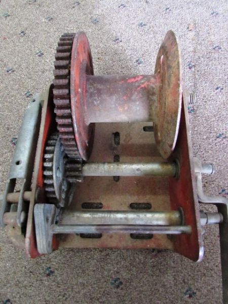 FULTON MODEL 881 SINGLE SPEED CABLE WINCH