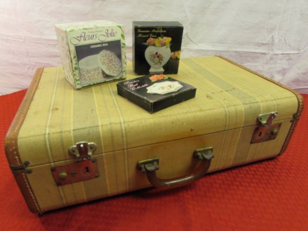 GREAT LITTLE VINTAGE SUITCASE WITH BRAND NEW GOODIES 
