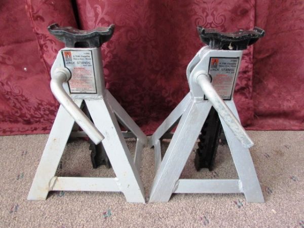 HEAVY DUTY JACK STANDS TRAILER HITCH RECIEVER AND CHAIN AND CABLE TYPE TIRE CHAINS