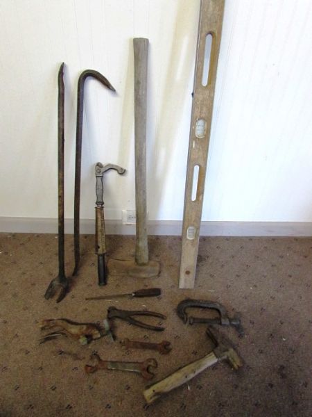 VINTAGE TOOL LOT!!! CRESCENT TOOL CO NAIL PULLER 4FT LEVEL PRYBARS AND MORE