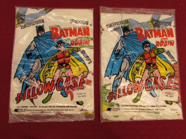  NEVER OPENED BED LINENS INCLUDES BATMAN & ROBIN PILLOW CASES!  POW!