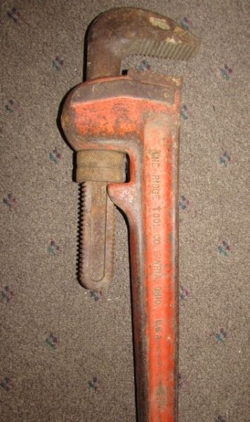 NEED A BIG TOOL?   THIRTY SIX INCH RIGID PIPE WRENCH