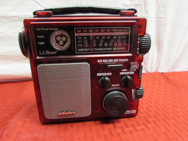 L.L. BEAN MULTI-PURPOSE RADIO WITH HAND WIND POWER & IT'S RED!