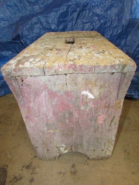 RUSTIC TOOL CADDY/STEP STOOL & MORE OLD BARN FINDS