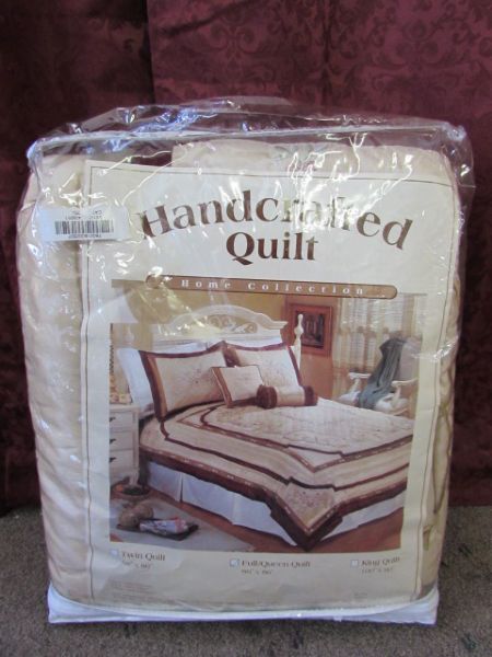HAND CRAFTED FULL/QUEEN SIZE QUILT