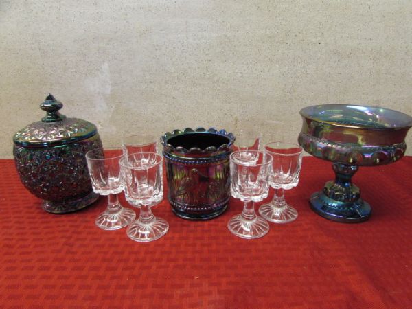 MULTIPLE PIECES OF BEAUTIFUL VINTAGE CARNIVAL GLASS  & CRYSTAL STEMWARE
