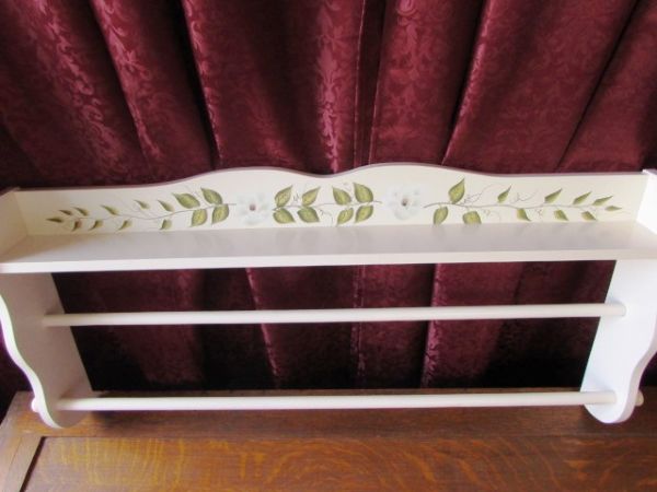 PRETTY HAND PAINTED TWO TIER QUILT RACK FROM THOMAS PACCONI CLASSICS 