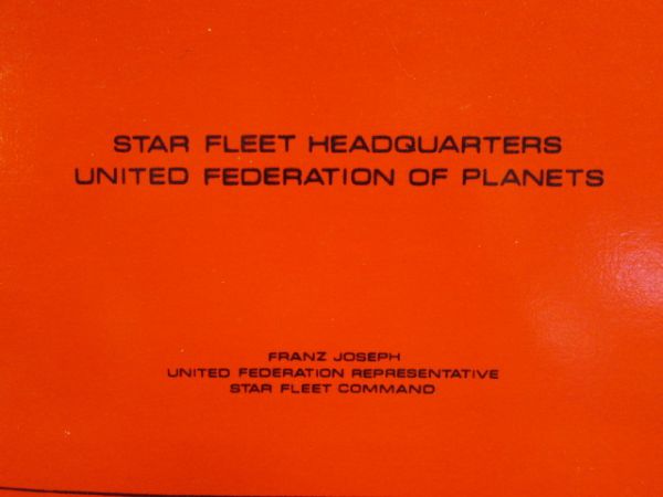 RARE 1975 FIRST EDITION STAR FLEET TECHNICAL MANUAL - HIGHLY COLLECTIBLE