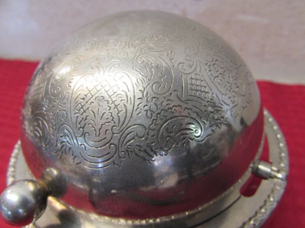 VINTAGE COVERED SILVERPLATE BUTTER DISH