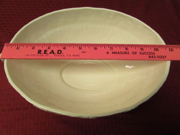 VINTAGE WHITE CALIFORNIA POTTERY SOUP TUREEN WITH LADLE