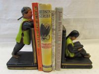 VINTAGE CHALKWARE  BOOK ENDS & BOOKS 