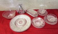 GORGEOUS VINTAGE SANDWICH GLASS SET BY HOCKING & COVERED BUTTER DISH