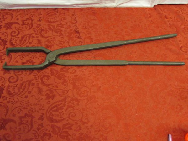 AWESOME GIANT BLACKSMITH TONGS IN WORKING VINTAGE CONDITION