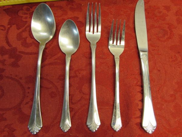 HIGH QUALITY 18/8 STAINLESS STEEL TOWLE FLATWARE & PRETTY DRINKING GLASSES 