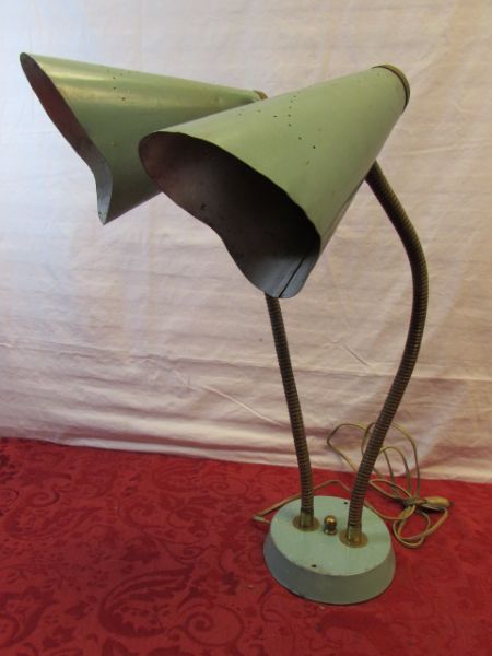 COOL INDUSTRIAL MID CENTURY MODERN DOUBLE HEADED GOOSE NECK LAMP WITH CONE SHADES 