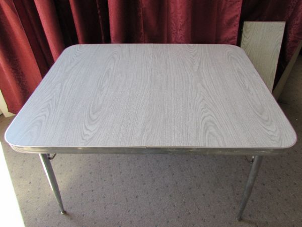 RETRO KITCHEN TABLE WITH  LEAF