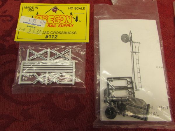 STOP 'N GO - HO MODEL TRAIN ELECTRONIC SIGNALING SYSTEM KITS 