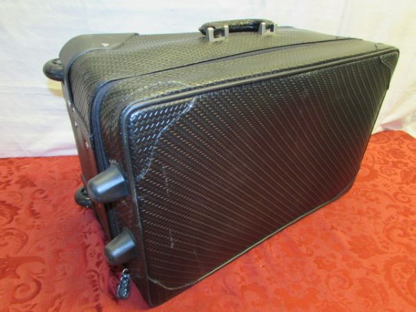 SUMMER TRAVEL PLANS?  2 PIECE MILANO LUGGAGE SET FOR  - ONE NEW, ONE GENTLY USED 