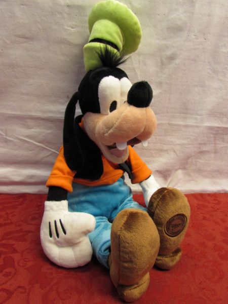 DON'T FORGET GOOFY!  ADORABLE EXCLUSIVE AUTHENTIC ORIGNAL PLUSH GOOFY TOY