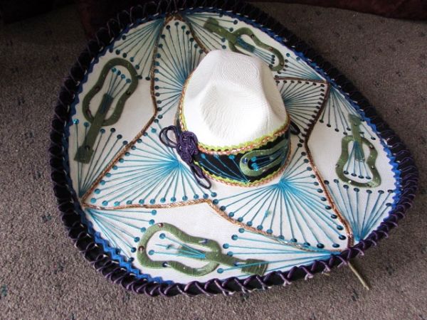 HIS & HERS CINCO DE MAYO - AUTHENTIC MARIACHI HAT, WOVEN DRESS & EMBROIDERED SHAWL 