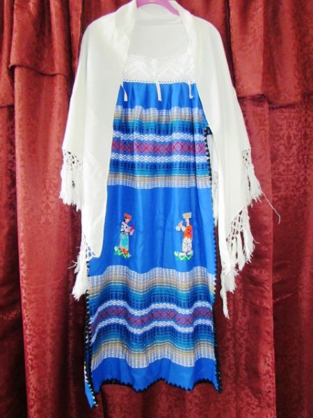 HIS & HERS CINCO DE MAYO - AUTHENTIC MARIACHI HAT, WOVEN DRESS & EMBROIDERED SHAWL 