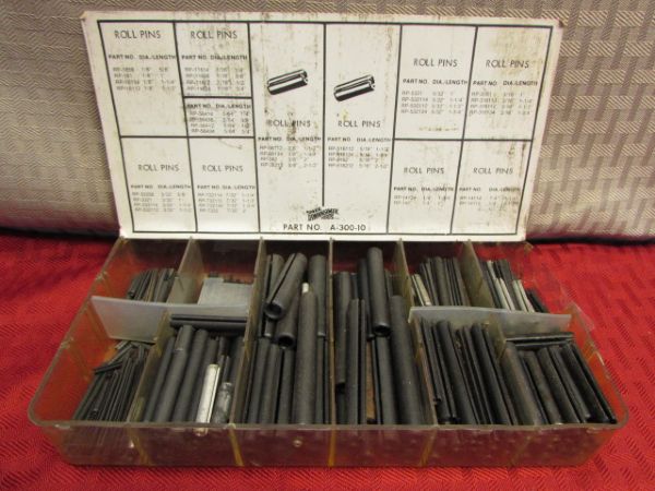 LARGE ASSORTMENT OF SPLIT SPRING ROLL PINS A HAMMER