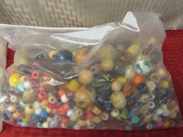 TONS OF BEADS - PONY BEADS, VINTAGE WOOD BEADS & LOADS MORE