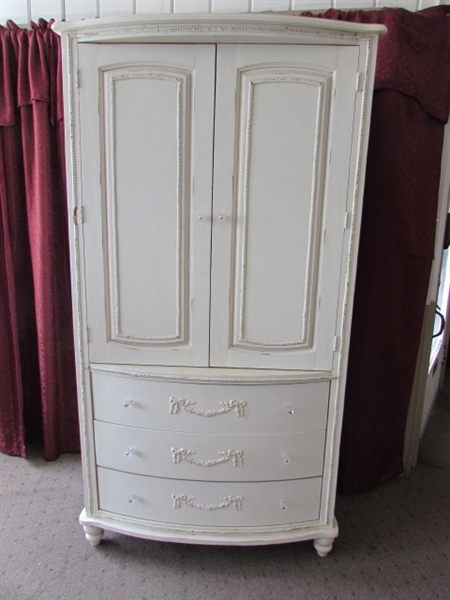 STORE YOUR CLOTHES IN STYLE - BEAUTIFUL SHABBY CHIC ARMOIRE