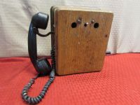 FORGET THE "I-PHONE"!  COOL OAK VINTAGE/ANTIQUE HAND CRANK WALL PHONE