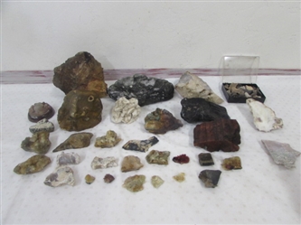 NICE COLLECTION OF MINERAL SPECIMENS FOR LAPIDARY OR DISPLAY