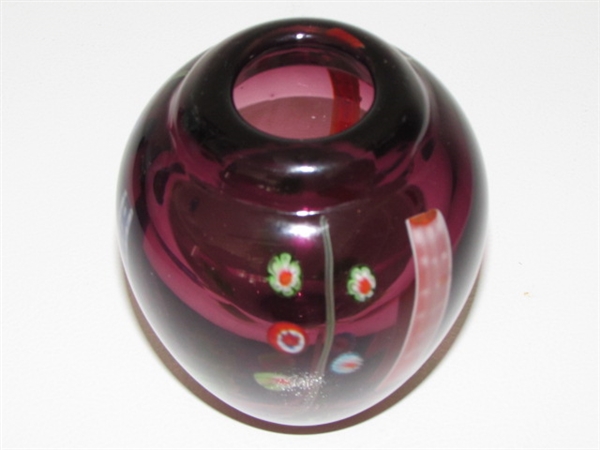 BEAUTIFUL HAND BLOWN ART GLASS VASE WITH FLORAL PATTERN 