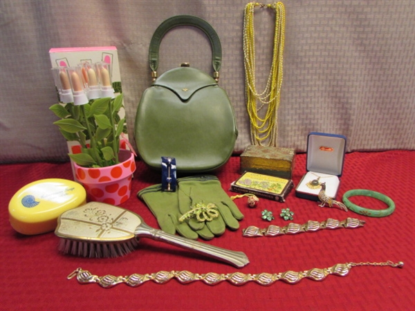 VINTAGE ACCESSORIES - RHINESTONE & BLOWN GLASS BROOCHES, CRYSTAL STIC PIN, HAND BAG, GLOVES & MORE
