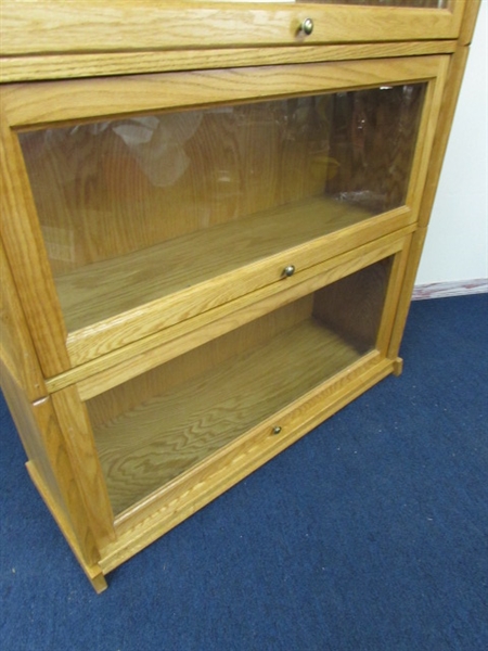 ATTRACTIVE FIVE SHELF LAWYERS CABINET GREAT FOR BOOKS, KNICK KNACKS OR ? ? ?